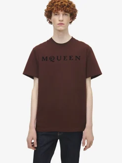 T-shirt con logo McQueen floccato da Uomo in Rosso Scuro